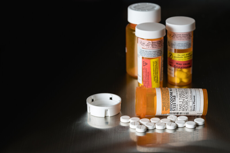 Physical Therapy vs. Pain Medication: What’s Actually Better for Chronic Pain?